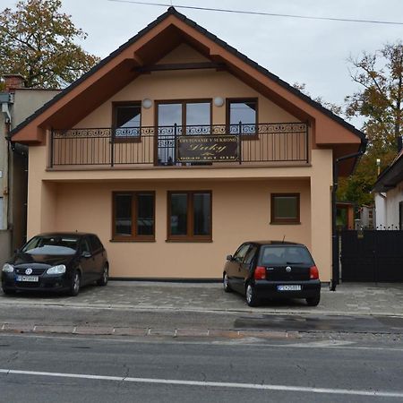 Ubytovanie Luky Hotel Bojnice Exterior photo